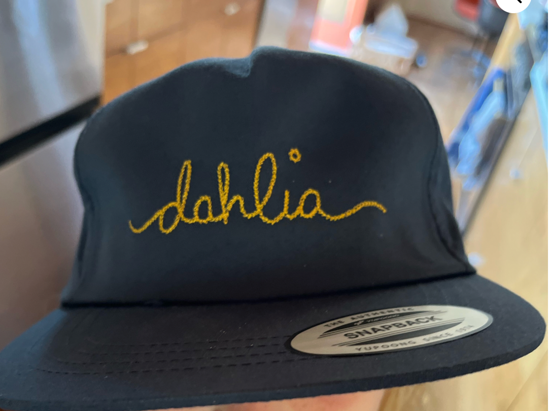 DAHLIA CHAINSTITCH DAD CAP